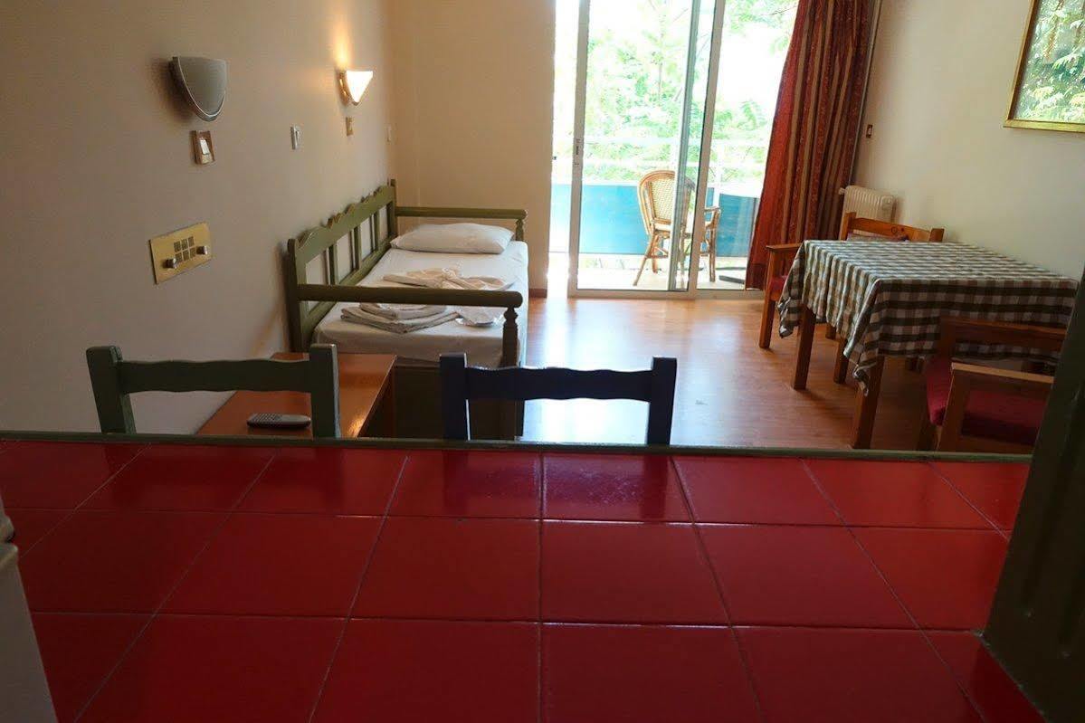 Bristol Apartments Кос Екстер'єр фото